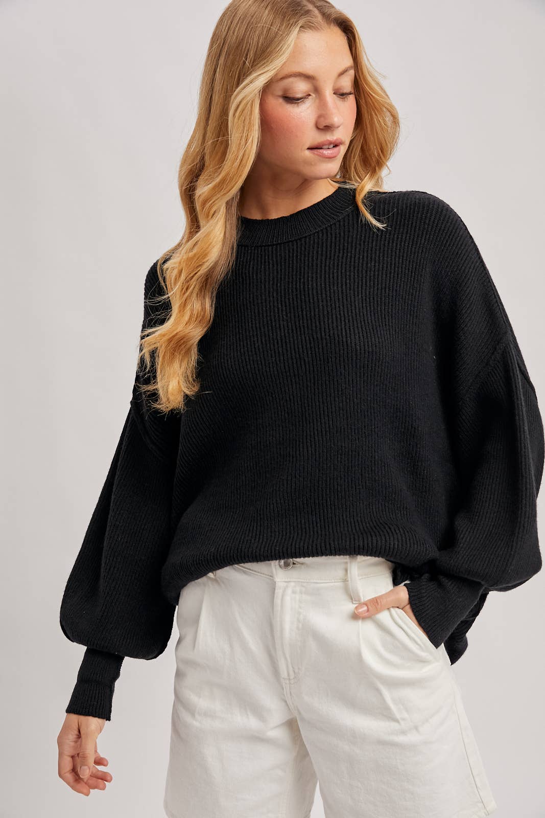 RIBBED MOCK NECK PULLOVER