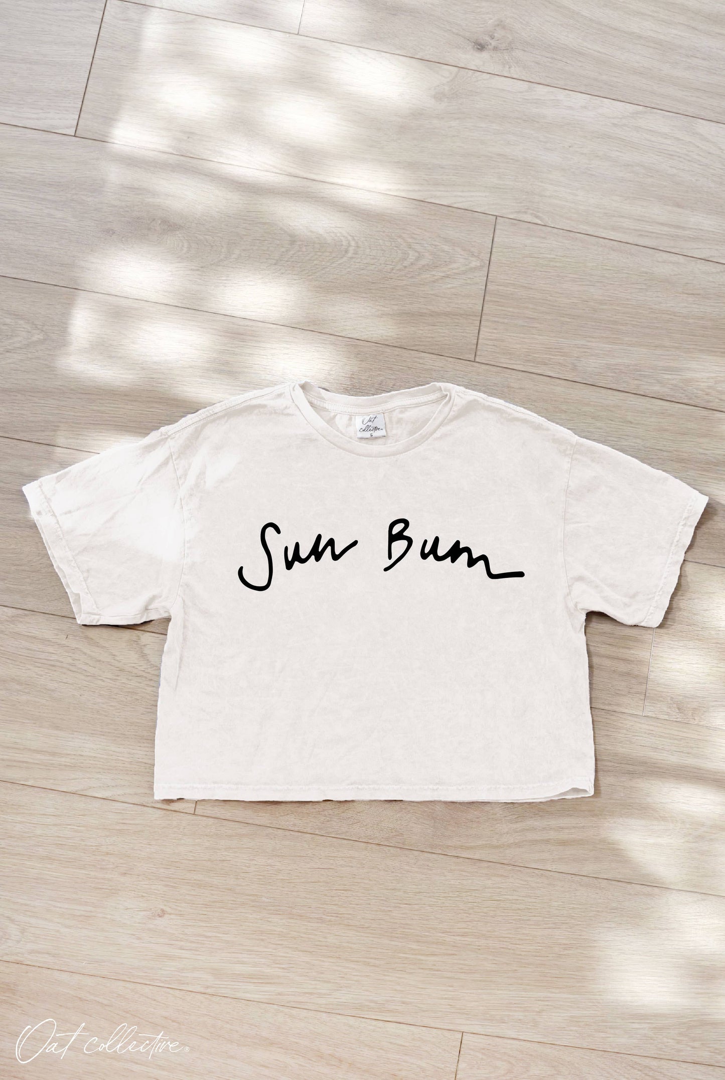 SUN BUM Cropped Mineral Graphic Top