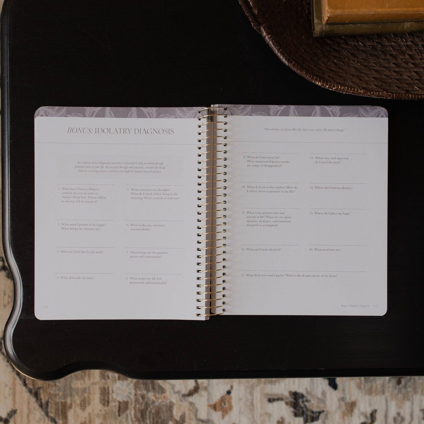 A Year in the Bible | 365 Days of Discovering the Beauty of Jesus from Genesis to Revelation | Volume 3