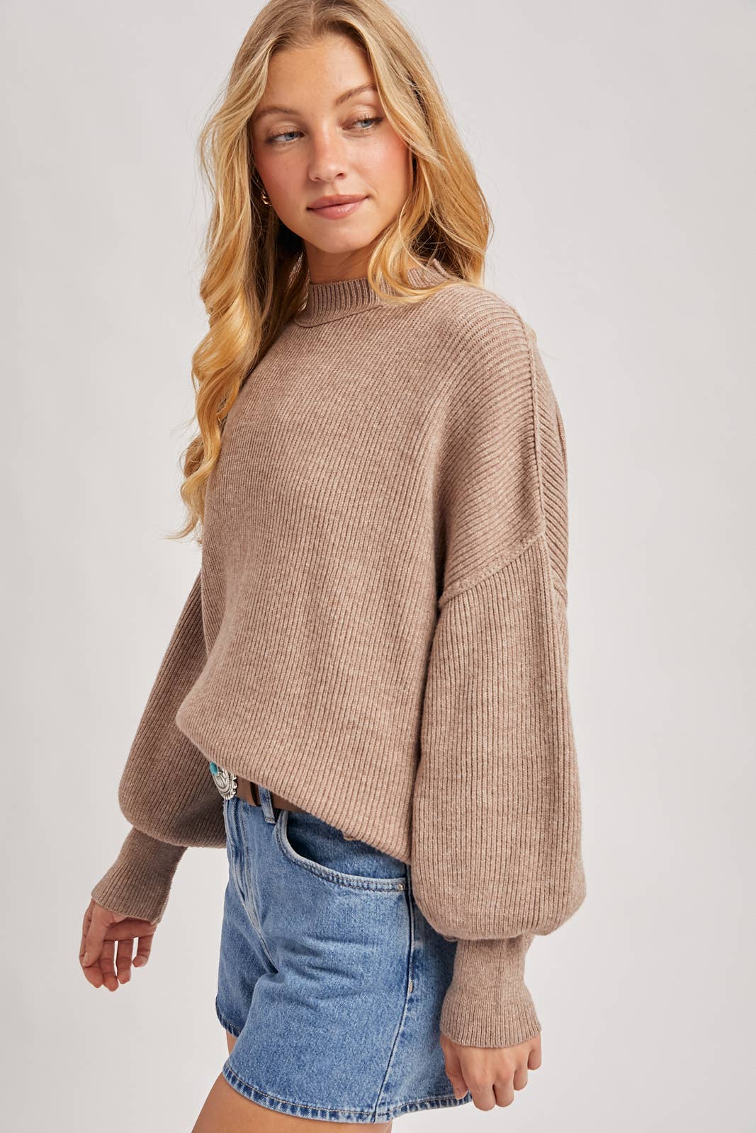 RIBBED MOCK NECK PULLOVER