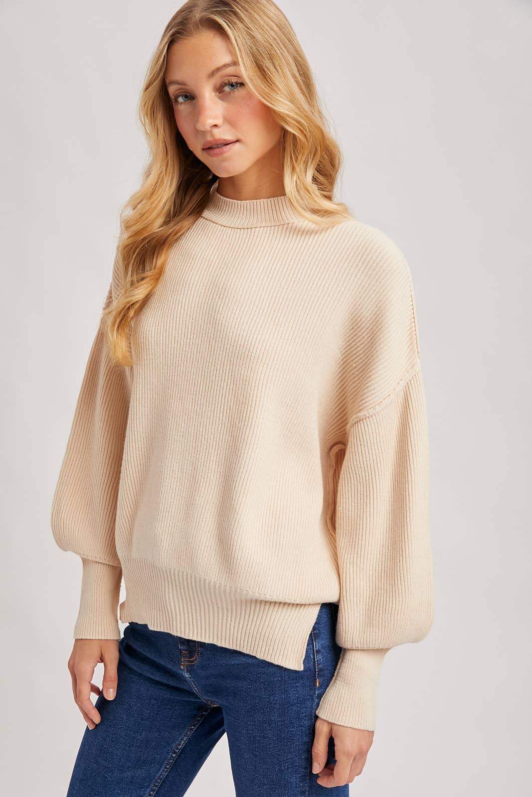 RIBBED MOCK NECK PULLOVER